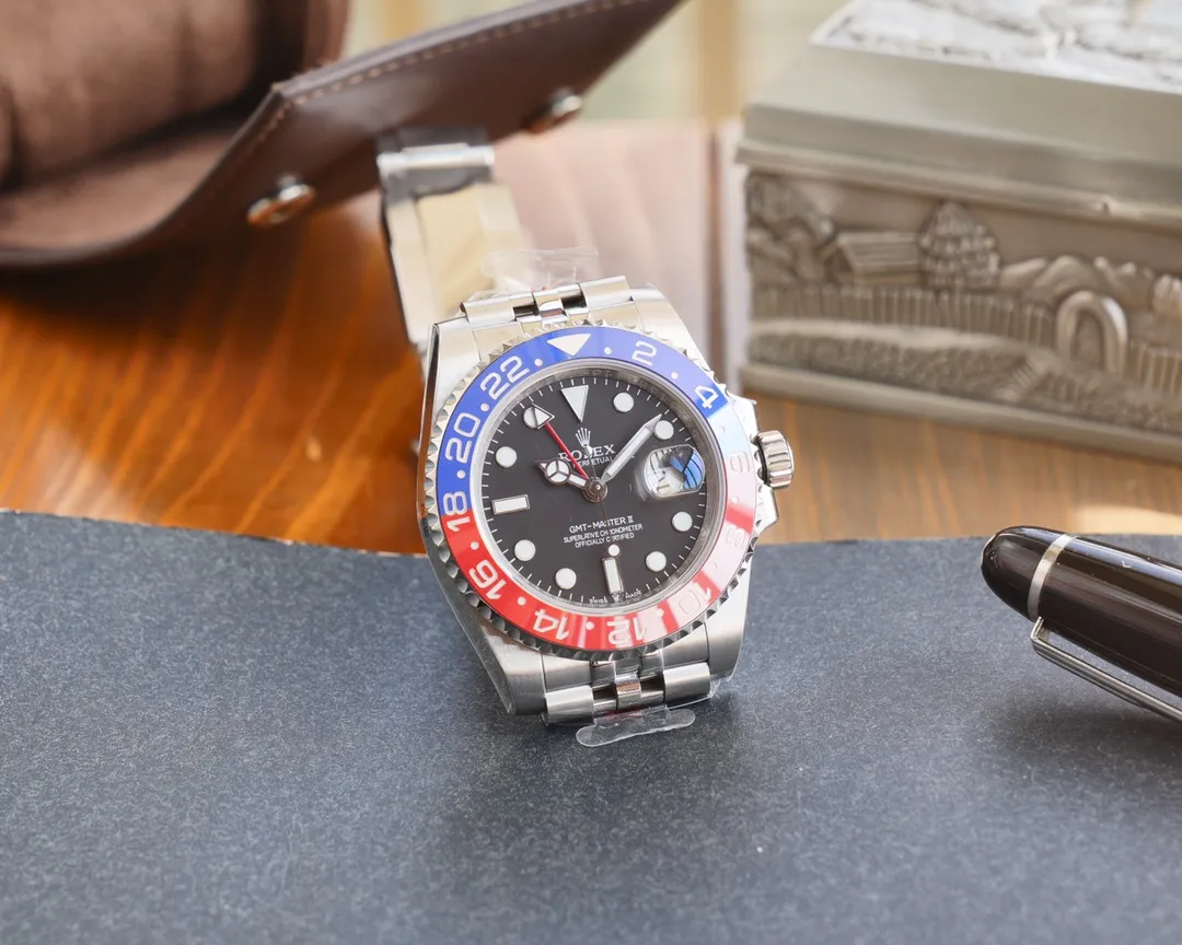 【High-end replica】💰1160! 【Customized all-in-one machine】💰1720! [Top replica] Private chat! ! ! The Rolex Greenwich [GMT-Master II] is one of Rolex's best-selling watches. It is equipped with a real ceramic ring and platinum fonts. The imported 9015 all-in-one mechanical movement has stable and reliable quality. The diameter is 40mm. It is developed one-to-one from the original.