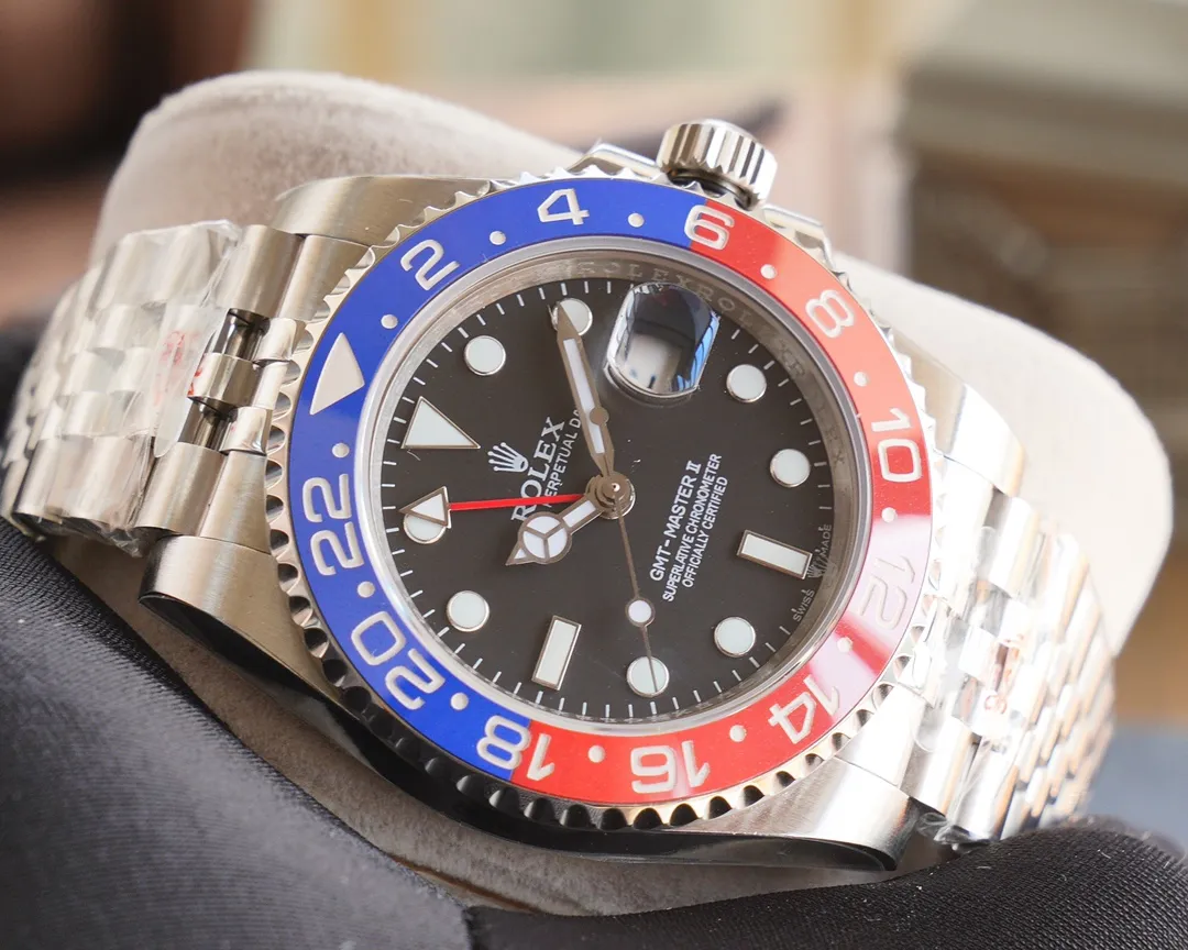 【High-end replica】💰1160! 【Customized all-in-one machine】💰1720! [Top replica] Private chat! ! ! The Rolex Greenwich [GMT-Master II] is one of Rolex's best-selling watches. It is equipped with a real ceramic ring and platinum fonts. The imported 9015 all-in-one mechanical movement has stable and reliable quality. The diameter is 40mm. It is developed one-to-one from the original.