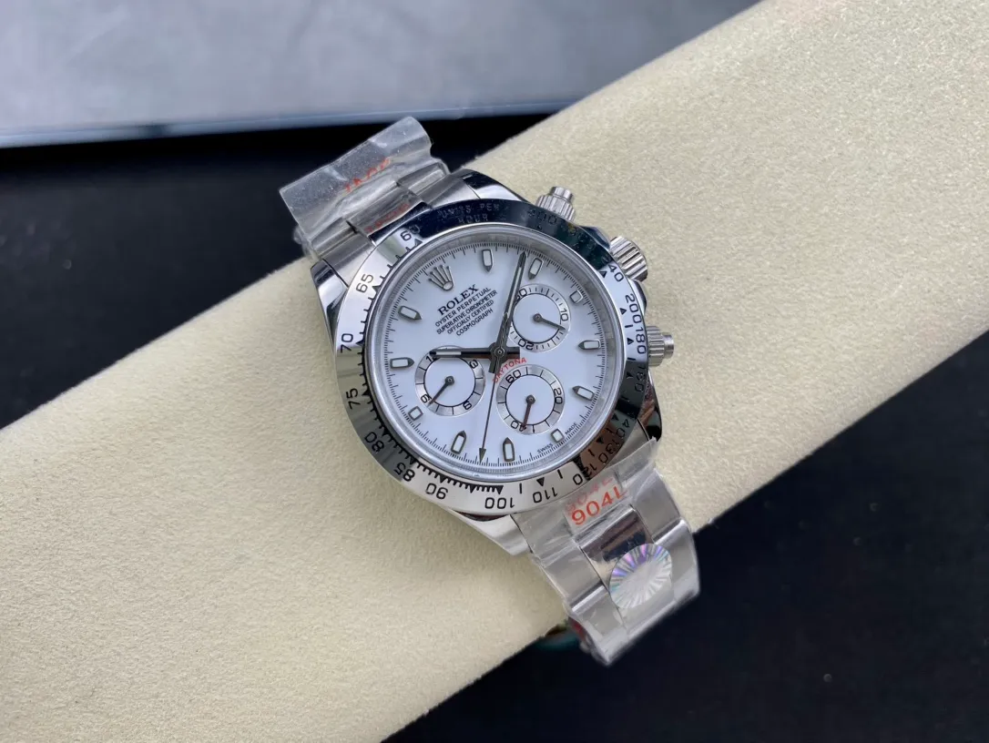 【High-end replica】💰1160! Rolex Daytona Series [Diameter] 40mm [Movement] Equipped with imported fully automatic mechanical movement [Ring] Imported finely polished ring/ceramic ring [Mirror] Scratch-resistant sapphire glass mirror [Material] Imported 316L stainless steel case [Strap] Stainless steel three-bead strap/high-quality tape [Buckle] Original buckle Super high quality, more beautiful in kind, market exclusive! Classic men's casual watch, the standard accessory for successful men, allowing you to wear it once and for all!