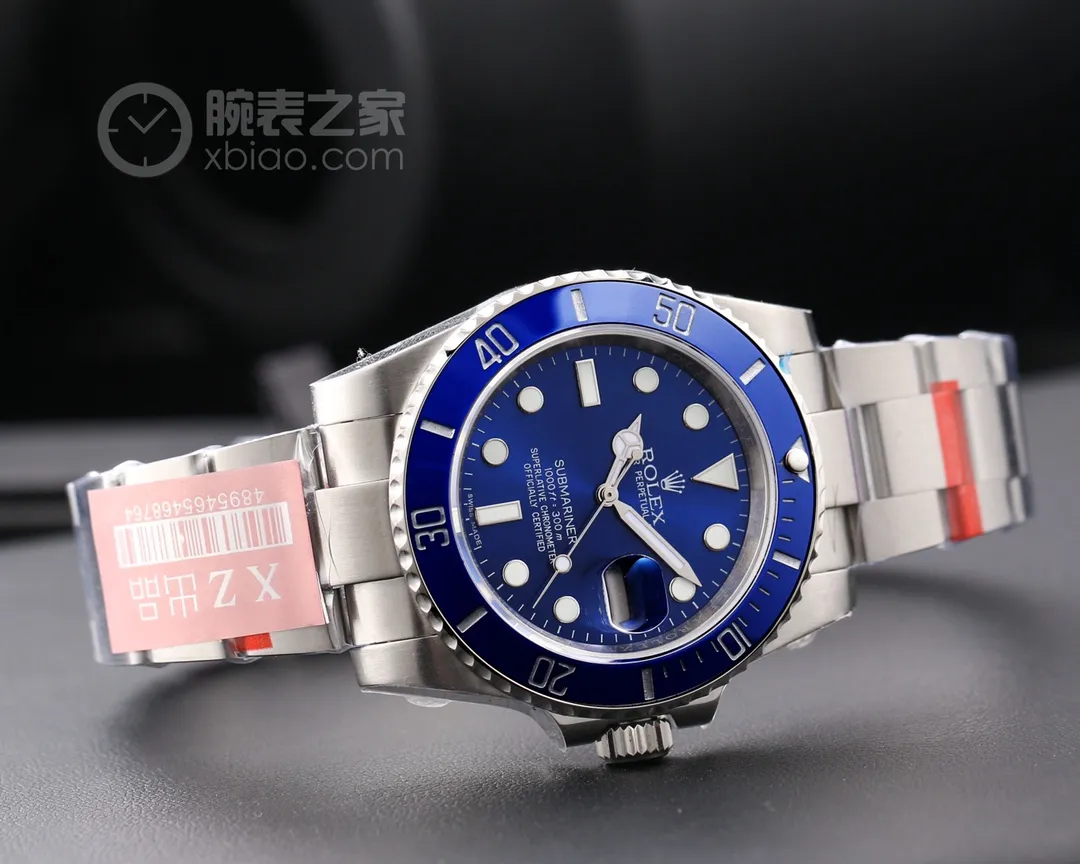 【Foreign trade import】💰3800! Rolex (Submariner series) 🔥🔥Ceramic ring: The green ceramic ring reaches 99% genuine emerald green, and the black water ghost reaches 100% no color difference. Like the original version, the platinum-plated scales are stain-resistant, non-blackening, and the luminous beads are full and crystal clear. 🔥🔥Rotation: The diving rotation is attractive, the scale of each tooth is clearly positioned, and it has the same feeling of being dragged along as the original version. It does not feel stiff or out of place when turning (this is currently only achieved by the XZ factory), and the sound is as clear and sweet as the original version.          Steel: 316S original steel, original same material (comparable weight)🔥🔥Movement: 100% brand new 3135 machine (zero repair), durable for ten years🎈🎈🔥🔥Case: The English text in the inner shadow is magnified a hundred times, which is consistent with the original product. Each watch has a sapphire glass with an anti-counterfeiting invisible LOGO at the six o'clock position of the inner shadow. 🔥🔥Strap: The brushed texture is clear, and it is seamlessly connected with the case. There is no unevenness when touched by hand (exclusively owned) 🔥🔥Buckle: Seamless connection, no traces of welding, the safety buckle LOGO is exquisite, and it has the function of instantly adjusting the length of the strap. 🔥🔥Literal: Powerful luminous, extremely transparent. Consistent with the original calendar: The size of the oversized calendar window is consistent with the original product, and the font printing is as raised as the original product. It is magnified sixty times and still does not produce ink bleeding and burrs. Bottom cover: The standard 144 teeth are consistent with the original product, with clear tooth patterns and no burrs. 🔥🔥 Waterproof: XZ Factory breaks the tradition of using waterproof ring ➕ waterproofing and other technologies. It will no longer be waterproof after a long time. XZ Factory uses the industry's first "structural" waterproofing. The shell structure is waterproof, so it is eternal, durable and truly 100% waterproof. 🎈🎈Have worn the XZ Factory version of Water Ghost, I believe you will continue to recommend it for its exclusive quality, real high cost performance, 🏆🏆Welcome to reprint!