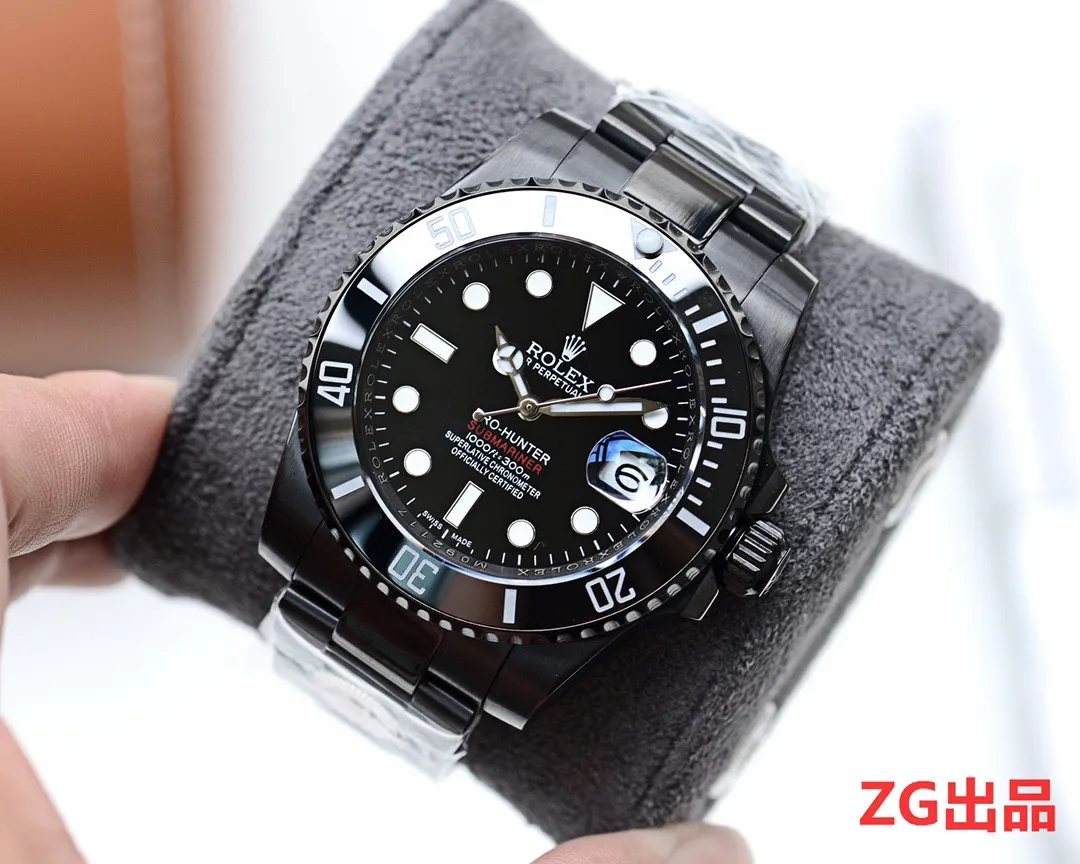 【Foreign trade import】💰2400! There is a leading brand called ZG Factory Water Ghost, which has been growing for 3 consecutive months. "Knight Black" is a favorite among men. It is a must-have in summer. It is black and does not fade. It is suitable for the season when you sweat a lot. The most classic version 🏆🏆 ZG factory "Submariner"————Classic ZG factory V2 version🎈 Every detail is exclusive🎈Exclusive quality See picture details Text description🎉 🏆ZG factory "Knight Black" [Rolex Submariner Series] [Strong] Good reputation 🔥Highly recommended product🏆 [Movement] Top-grade 7750 movement [Material] One-way rotating 60-minute scale outer ring 🎈🎈Ceramic word ring Polished three-dimensional numerals and scales (not fake ceramics on the market) [Case] 40mm [Dial] The function dial font and the dial logo are superimposed and printed using a superimposed printing process. When viewed from the side, there will be a slight bulge. The background texture of the disk has been filtered and corrected countless times to ensure that it is 100% consistent with the original. The Rolex metal LOGO on it is molded separately, and it can be compared to the original in terms of three-dimensionality and roundness. Easy-to-read Chroma light luminous display with long-lasting luminous material [Watch mirror] Anti-scratch sapphire crystal glass, double anti-reflective small window convex lens to magnify the calendar. [Strap] Purely imported 316L fine steel polished watch strap (delicate and comfortable, same craftsmanship as authentic products) [Buckle] Made of imported 316 steel polished from 1:1 parts, scratched inside, corroded Rolex steel seal, external genuine watch buckle safety ring 🎈Can fine-tune "function" 🎈⌚️⌚️ Produced by ZG factory, perfect in every detail