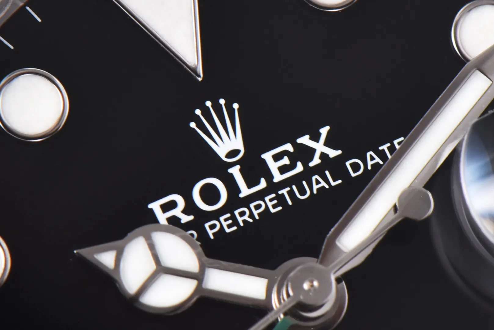 【High-end replica】💰1160! 【Customized all-in-one machine】💰1720! [Top replica] Private chat! ! ! The Rolex Greenwich [GMT-Master II] is one of Rolex’s best-selling watches. It is equipped with a ceramic ring and platinum fonts. The imported 9015 all-in-one mechanical movement has stable and reliable quality. The diameter is 40mm. It is developed one-to-one from the original.