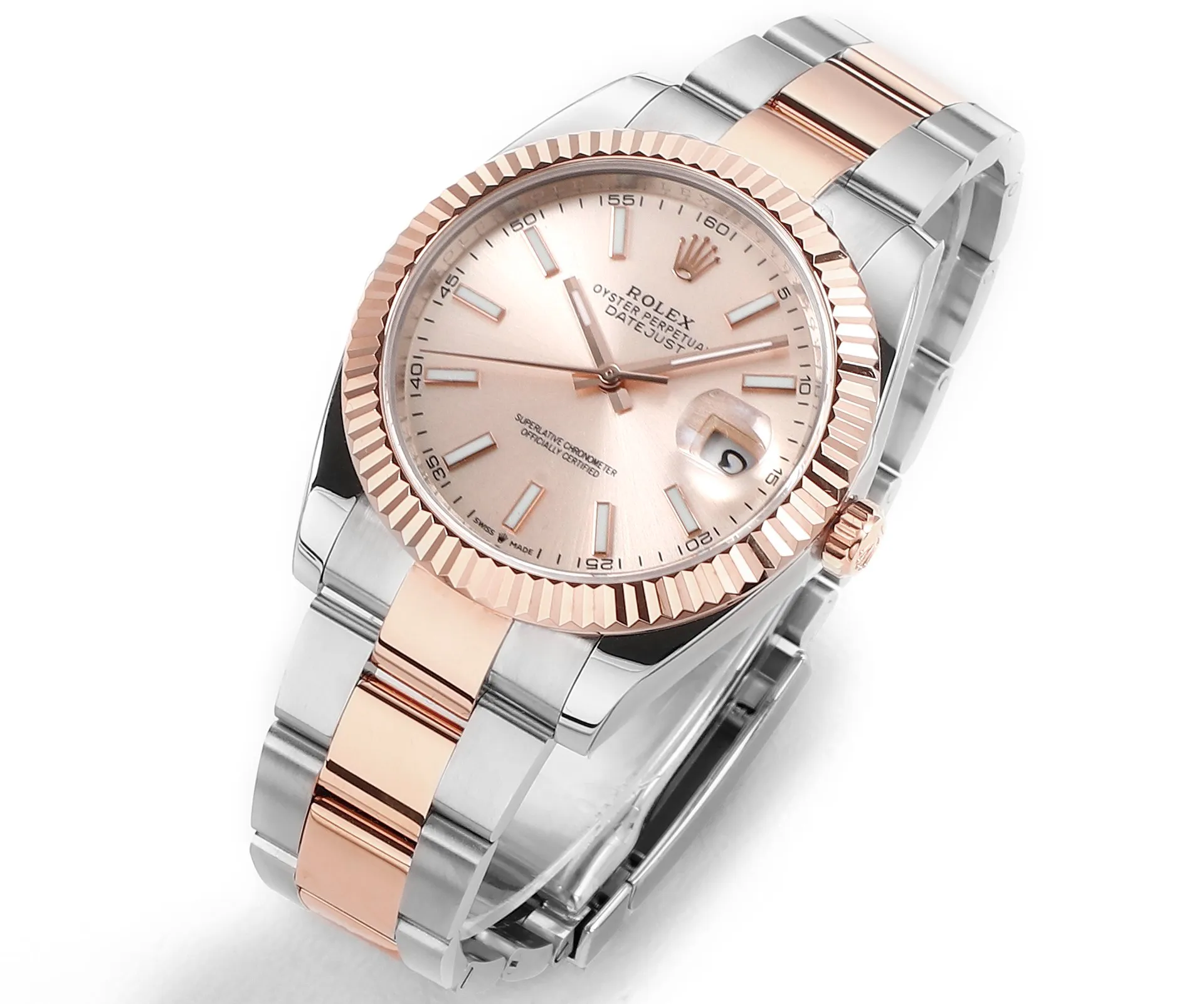 【High-end replica】💰1240! 【Customized all-in-one machine】💰1900! [Top replica] Private chat! ! ! The Rolex Datejust 41mm series creates a classic watch model. 1: The movement adopts Swiss 3235 movement. 2: In terms of material, the overall material is made of 904 steel. The curvature of the side of the case is polished in place, and the thickness of the side is consistent with the original. 3: Classic dog tooth collar. The platinum (electroplated) ring presents a radiant light effect that is extremely close to the original version, and the triangular pit pattern is clean and neat. 4: The watch mirror is made of real sapphire mirror, which increases the transparency of the watch. At the same time, it has been treated with anti-glare technology, making it very convenient to read watch data and has high hardness. 5: The only synchronous original thickness in the market is 11.5mm. This picture was taken in top reproduction quality!