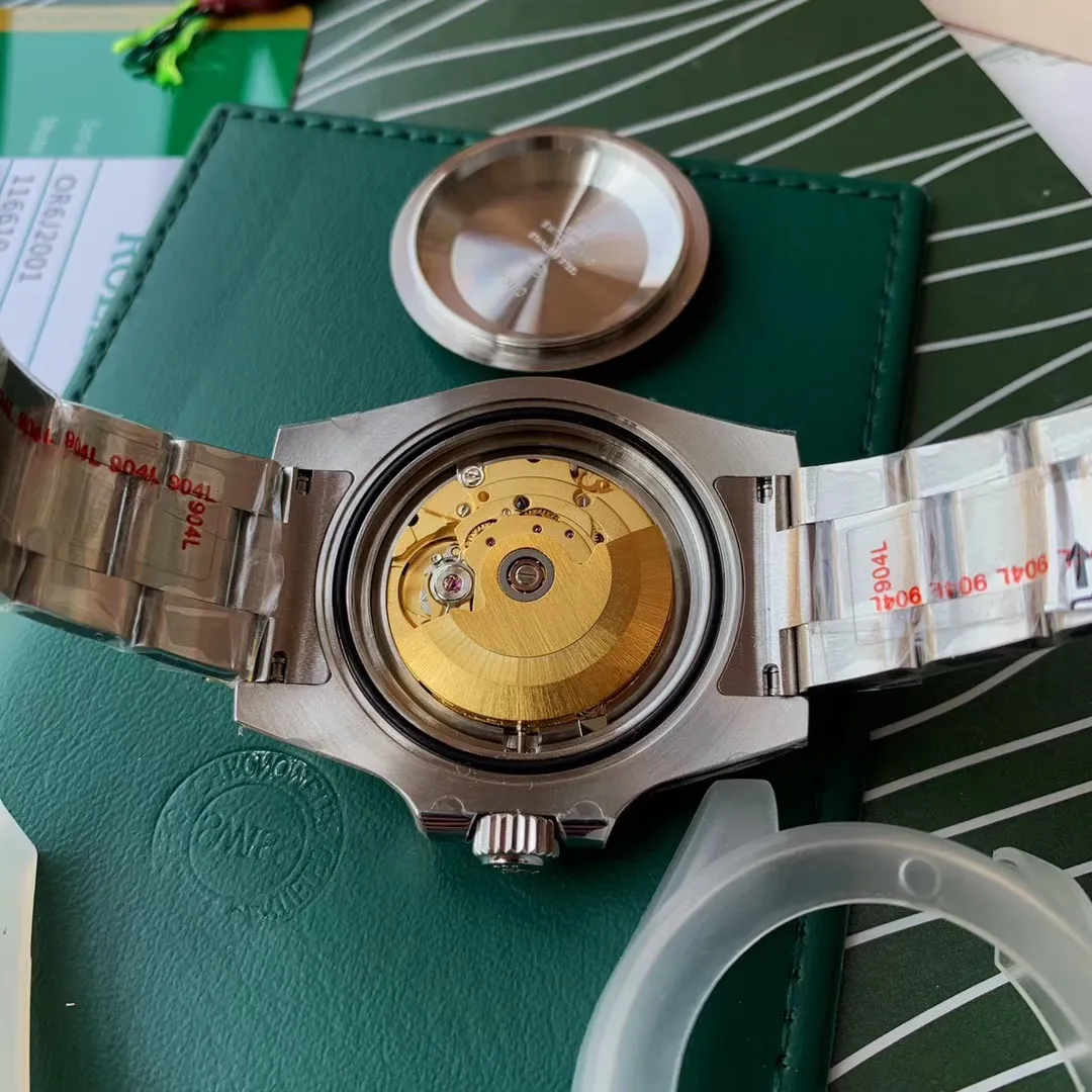 【Foreign trade import】💰3900! Factory N V8 version 2836 movement arrives‼ Official one-to-one replica of the original version (super version) Rolex SUB Submariner series model 116610 gold series/green water ghost/black water ghost/blue water ghost, original mold opening, equipped with 2836 movement, the most classic Oyster style: [904L stainless steel case] size 40mm X The 13mm Oyster case is consistent with the original product. Through careful polishing and strict quality control, the shape is ensured to be in place, and the brushing and polishing are comparable to the original craftsmanship. [Crown] One case and one crown, carefully crafted, each crown logo faces upright, highlighting the symbol of the king. The master watchmaker strives for excellence in every detail, and continues the waterproof system of the lock, just like the original. [904L Stainless Steel Watch Strap] The three-row link Oyster watch strap is made of fully brushed technology, which is delicate and clean. It is equipped with an Oyster safety buckle. The elegant solid link watch strap is full of texture and comfortable to wear. [Mirror] Made of scratch-resistant sapphire mirror and blue film calendar crystal. [Bezel] The bezel is made of one-piece (non-etched) sapphire luminous beads, the platinum electroplated scale has a uniform color that will never fade, and the ice blue super bright luminous. 300 meters waterproof. Each watch has been strictly tested before leaving the factory to ensure quality. Please pay attention to more details. 🔥Top quality products are constantly produced🔥
