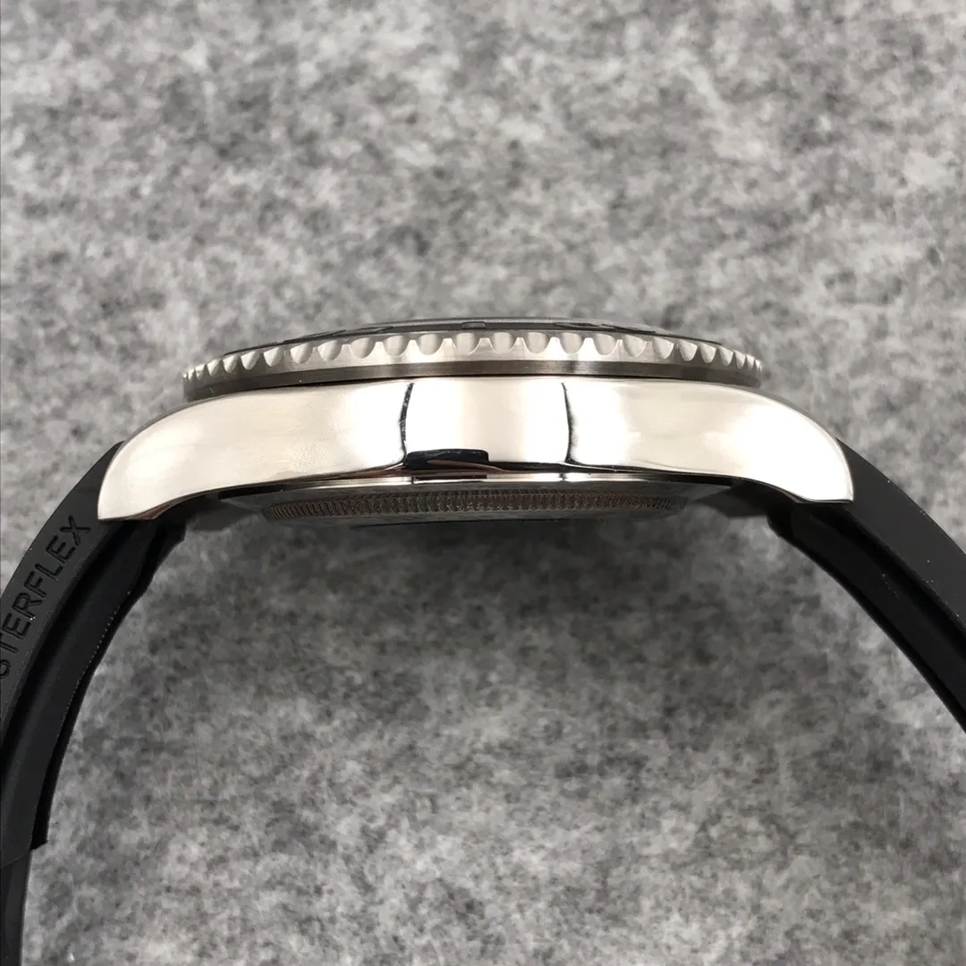 [Foreign trade import] 💰970 Rolex - ROLEX 👑 Style: YM yacht series - mechanical watch Movement: Original imported Citizen 8215 movement Case: 316L stainless steel case Strap: Imported silicone strap/original safety buckle Mirror: sapphire glass💎 Size: diameter 40mm thickness 12mm / diameter 44mm thickness 14 D85!