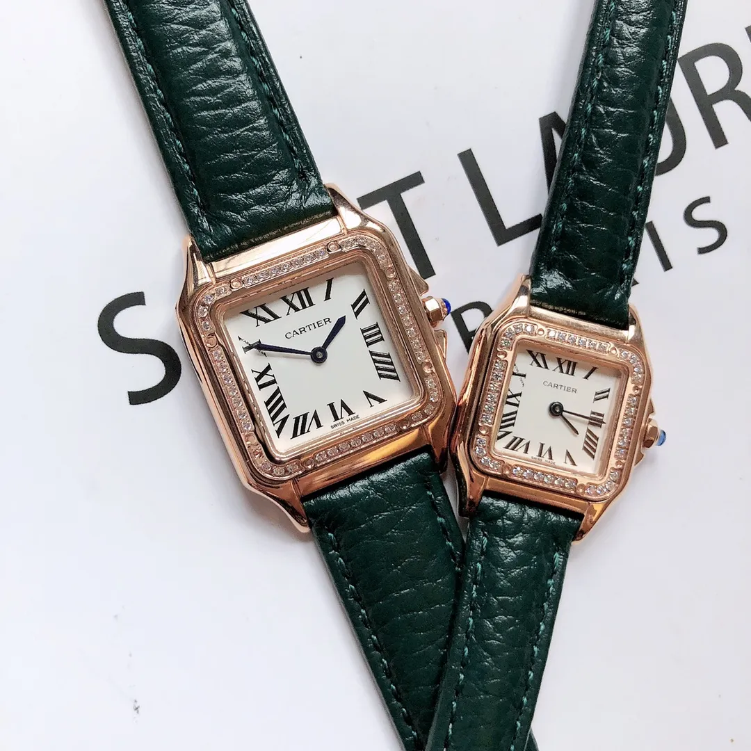 【Foreign trade import】💰1120! Cartier Panthère de Cartier cheetah watch, gorgeous and unruly, is the aesthetic style conveyed by Panthère de Cartier cheetah. Its lines are smooth, charming, soft and docile on the wrist, as if dancing on the skin. The unique shape highlights a mature, elegant, confident and attractive female image. The case is one-piece, 27mm medium size, equipped with original Swiss quartz movement, 316L stainless steel case, crown set with a synthetic blue spinel, silver-plated dial, sword-shaped blue steel hands