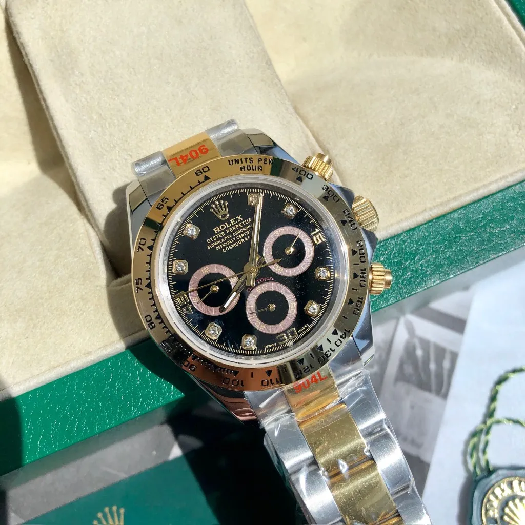 【High-end replica】💰1160! Customized all-in-one machine 💰1720! Rolex Daytona Series [Diameter] 40mm [Movement] Equipped with imported fully automatic mechanical movement [Ring] Imported finely polished ring/ceramic ring [Mirror] Scratch-resistant sapphire glass mirror [Material] Imported 316L stainless steel case [Strap] Stainless steel three-bead strap/high-quality tape [Buckle] Original buckle Super high quality, more beautiful in kind, market exclusive! Classic men's casual watch, the standard accessory for successful men, allowing you to wear it once and for all!