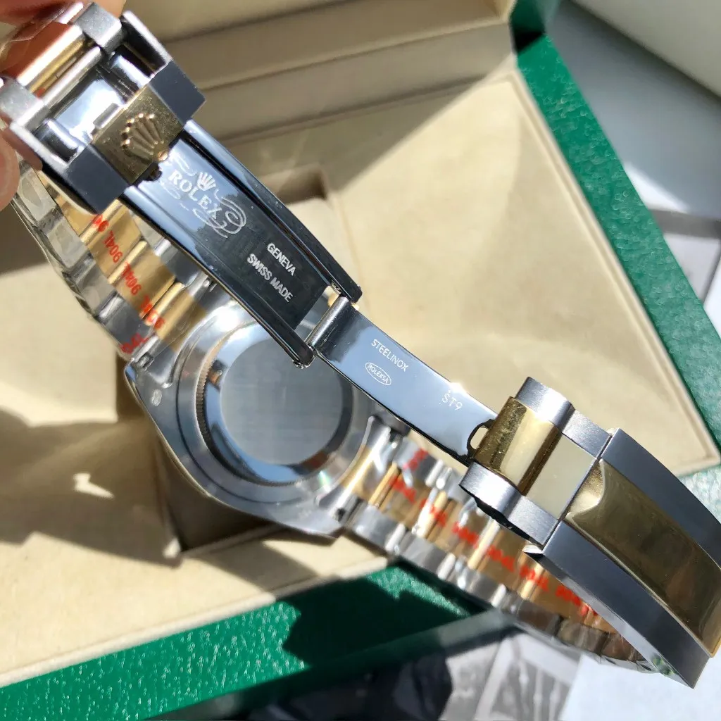 【High-end replica】💰1160! Customized all-in-one machine 💰1720! Rolex Daytona Series [Diameter] 40mm [Movement] Equipped with imported fully automatic mechanical movement [Ring] Imported finely polished ring/ceramic ring [Mirror] Scratch-resistant sapphire glass mirror [Material] Imported 316L stainless steel case [Strap] Stainless steel three-bead strap/high-quality tape [Buckle] Original buckle Super high quality, more beautiful in kind, market exclusive! Classic men's casual watch, the standard accessory for successful men, allowing you to wear it once and for all!