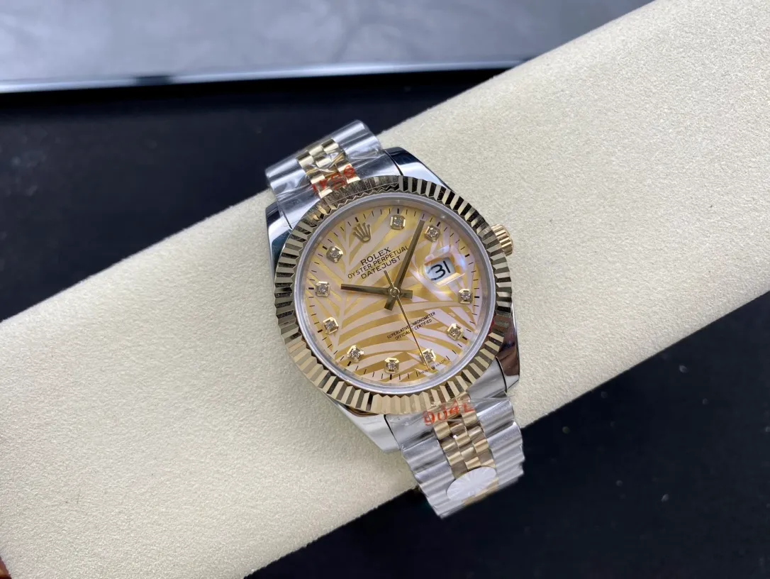 【High-end replica】💰1240! Rolex Single Calendar Datejust Series 41mm [Diameter] 41mm [Movement] Equipped with imported fully automatic mechanical movement [Ring] Rolex RingCommand triangular pit pattern / aperture [Mirror] Scratch-resistant sapphire glass mirror [Material] Imported 316L stainless steel case [Strap] Stainless steel (Oystersteel) optional three-bead/five-bead chain strap [Buckle] Original buckle Super high quality, more beautiful in kind, market exclusive! Classic men's casual watch, the standard accessory for successful men, allowing you to wear it once and for all!