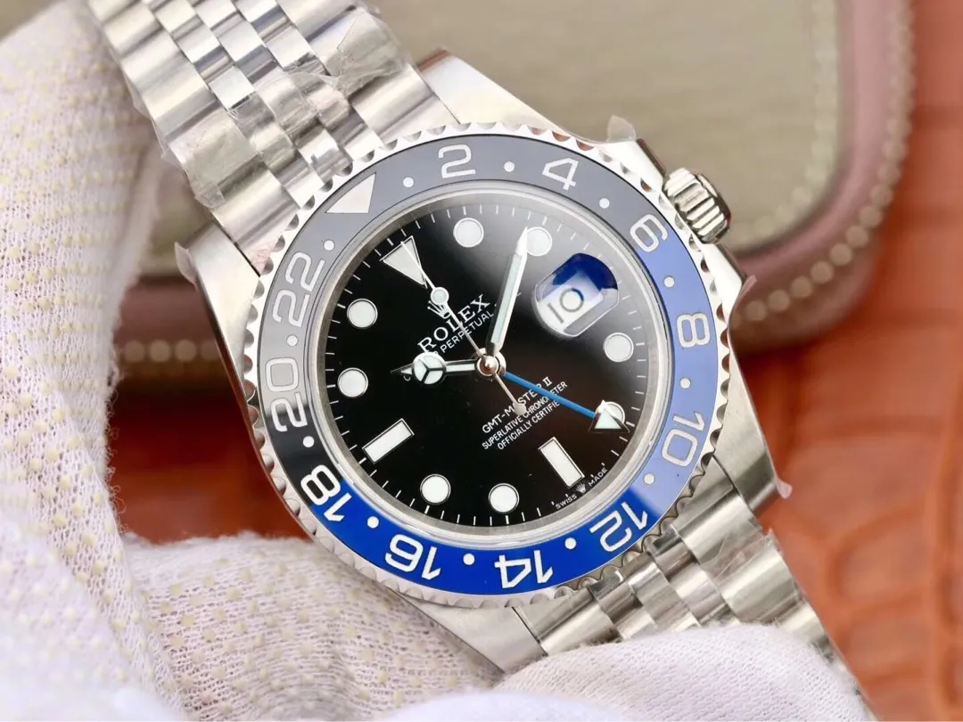 【High-end replica】💰1160! 【Customized all-in-one machine】💰1720! [Top replica] Private chat! ! ! The Rolex Greenwich [GMT-Master II] is one of Rolex's best-selling watches. It is equipped with a real ceramic ring and platinum fonts. The imported 9015 all-in-one mechanical movement has stable and reliable quality. The diameter is 40mm. It is developed one-to-one from the original.