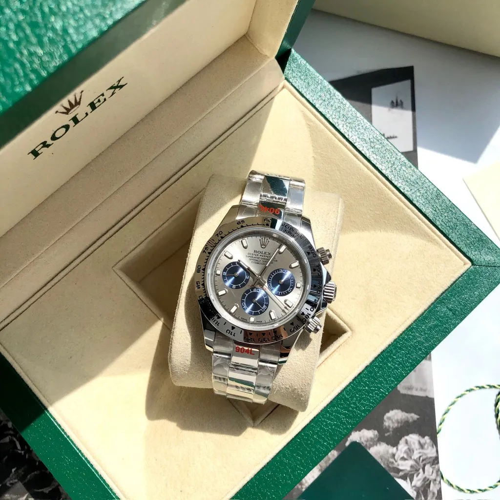 【High-end replica】💰1160! Customized all-in-one machine 💰1720! Rolex Daytona Series [Diameter] 40mm [Movement] Equipped with imported fully automatic mechanical movement [Ring] Imported finely polished ring/ceramic ring [Mirror] Scratch-resistant sapphire glass mirror [Material] Imported 316L stainless steel case [Strap] Stainless steel three-bead strap/high-quality tape [Buckle] Original buckle Super high quality, more beautiful in kind, market exclusive! Classic men's casual watch, the standard accessory for successful men, allowing you to wear it once and for all!