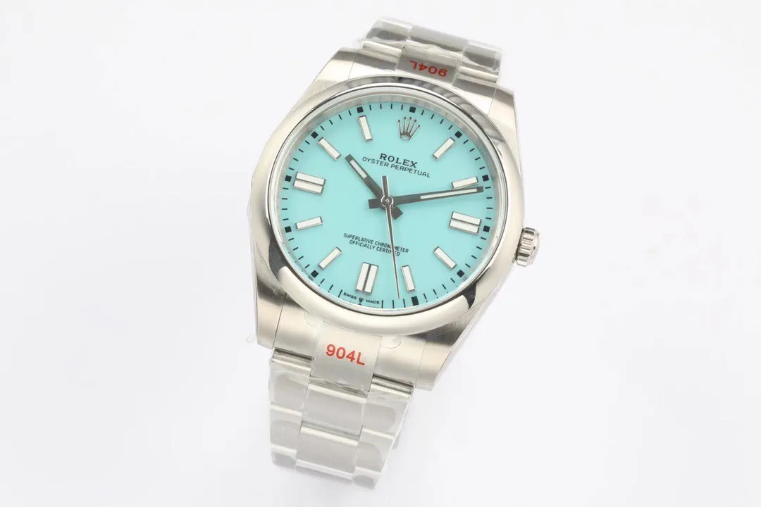【High-end replica】💰1160! 【Customized all-in-one machine】💰1720! Rolex Oyster Perpetual 41mm men’s brand new upgrade! The colors are complete, and the official website has matching colors❤️! It is equipped with a brand new imported 9015 all-in-one mechanical movement, which has stable running time. The mirror is made of double-layer sapphire mirror, which is more wear-resistant and scratch-resistant. It is waterproof to a depth of 100 meters and can swim🏊. Buy with confidence! 😘